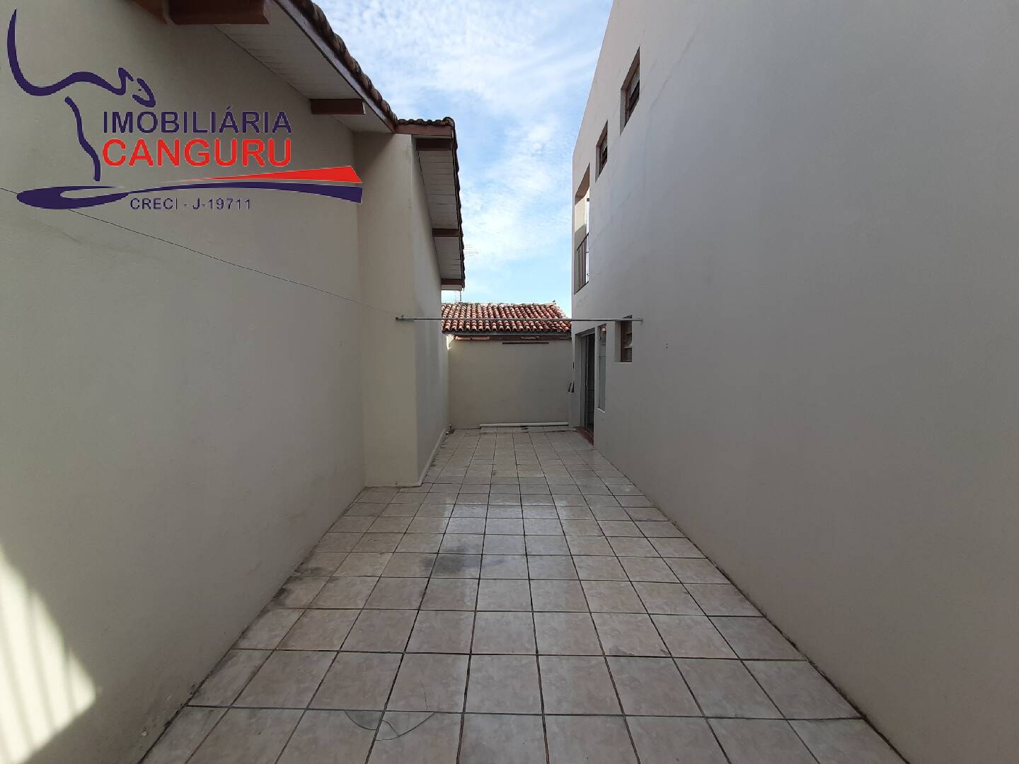 Casa à venda com 5 quartos, 201m² - Foto 17