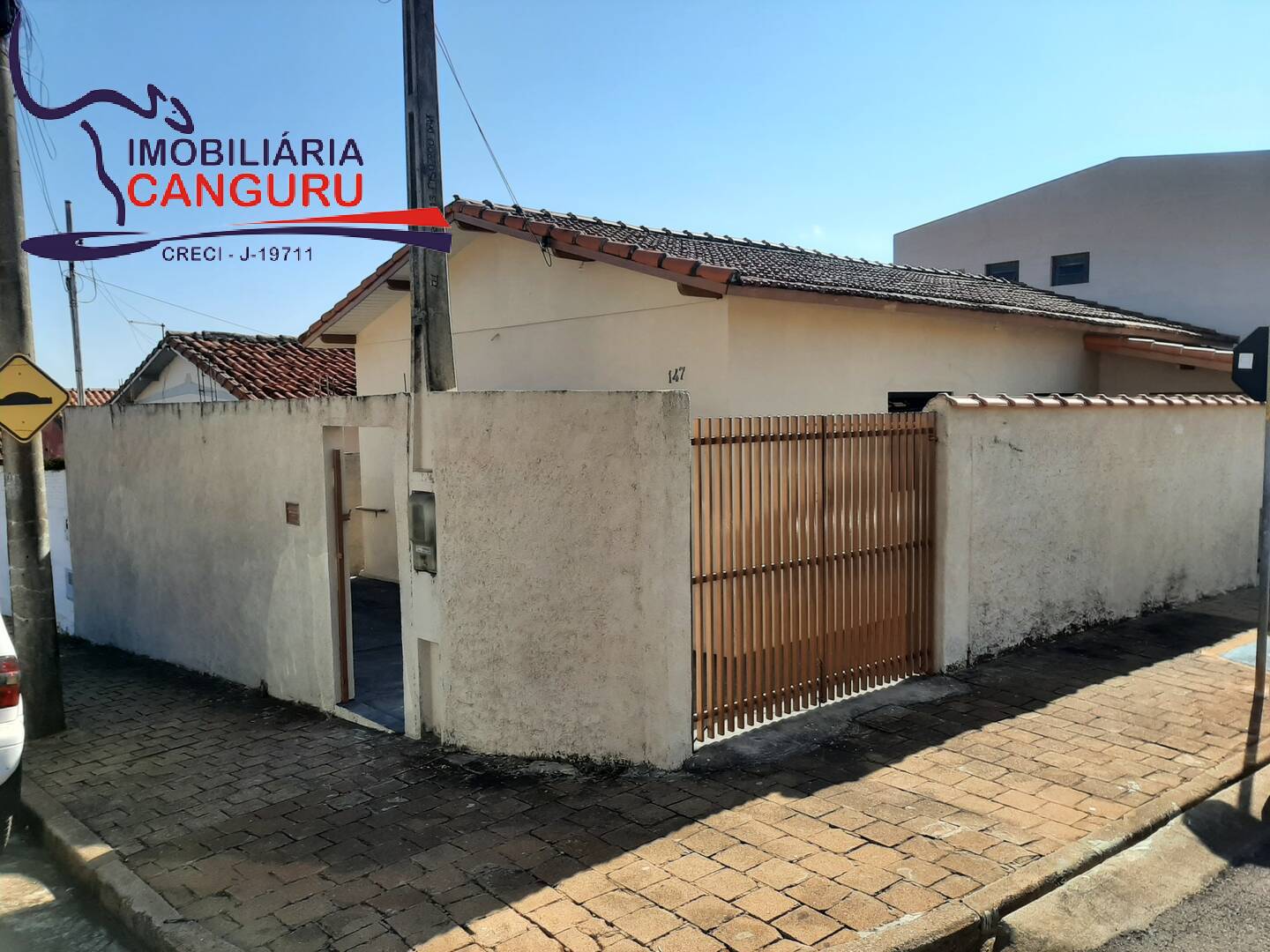 Casa à venda com 5 quartos, 201m² - Foto 2