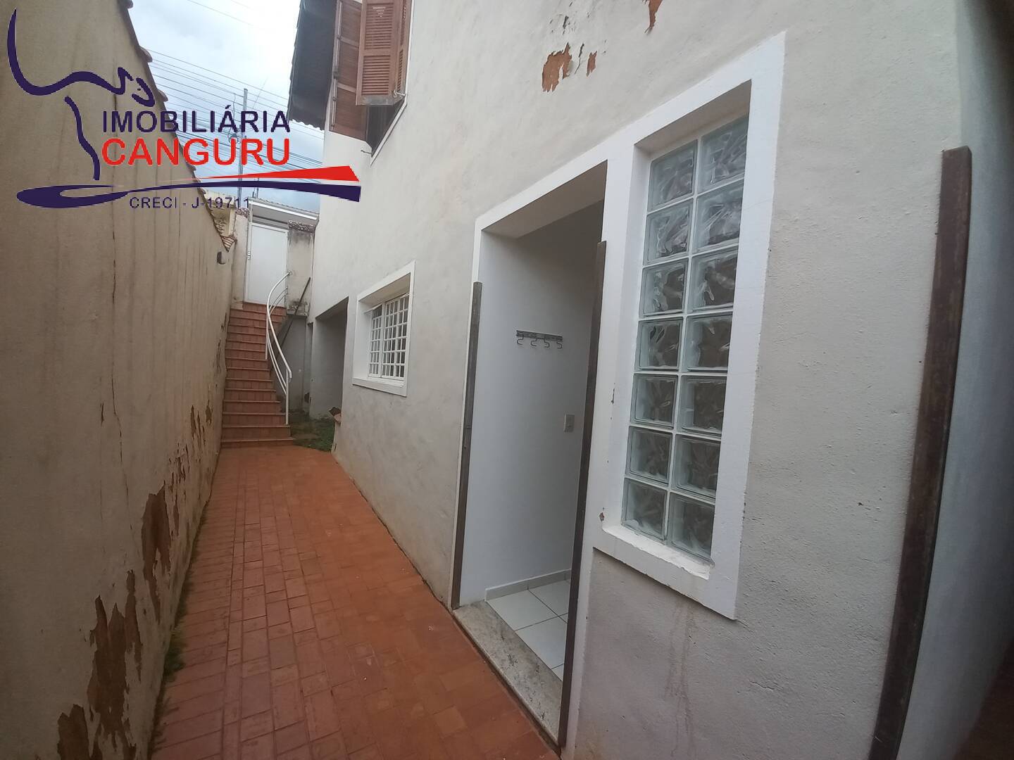 Casa à venda com 3 quartos, 180m² - Foto 25