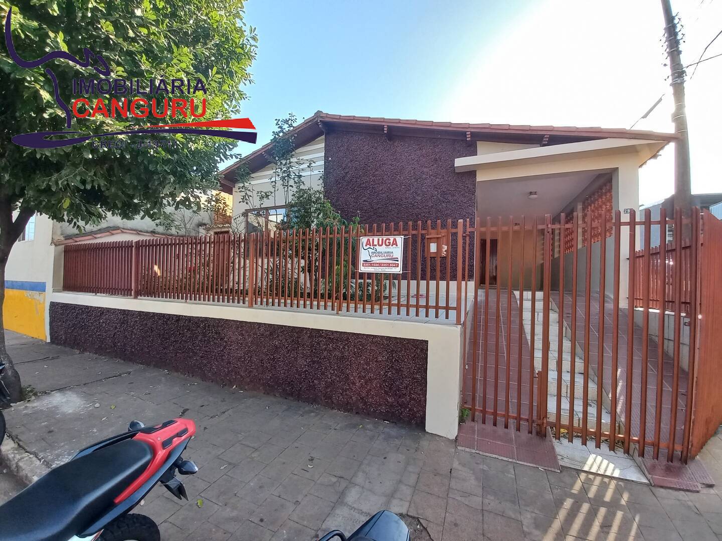 Casa à venda com 3 quartos, 149m² - Foto 2